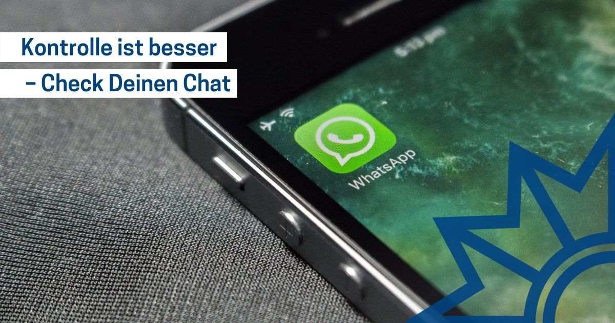 Smartphone mit WhatsApp Logo