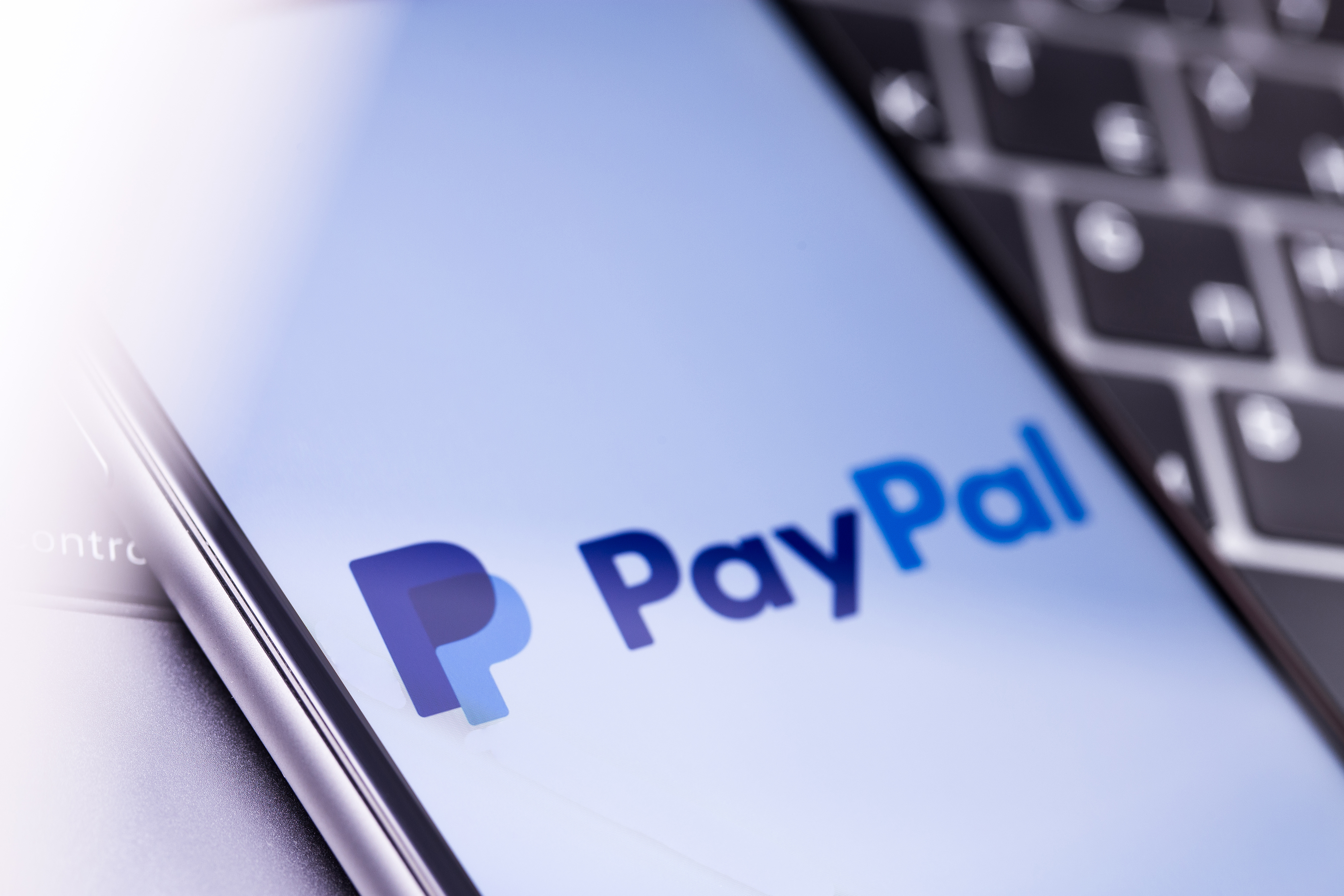 Paypalbetrug Symbolbild